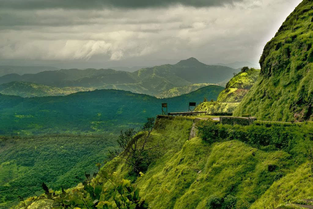 Lonavala: A Walk above the Clouds