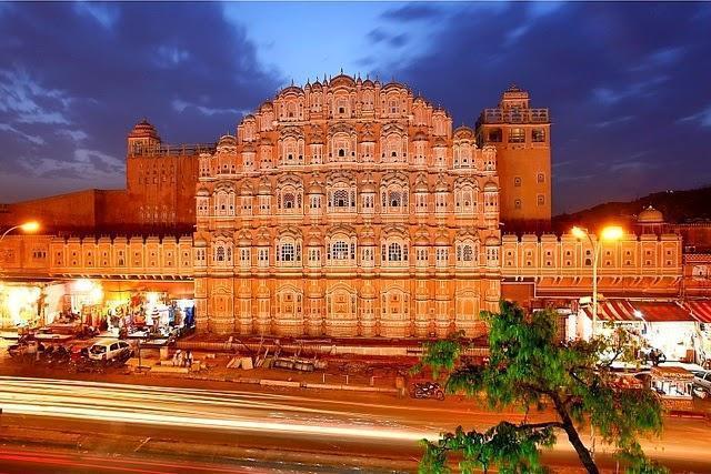 Hawa-Mahal-Palace-Jaipur-Monuments-Of-India