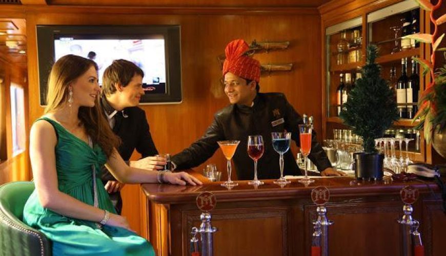 Bar Facility, Maharajas' Express