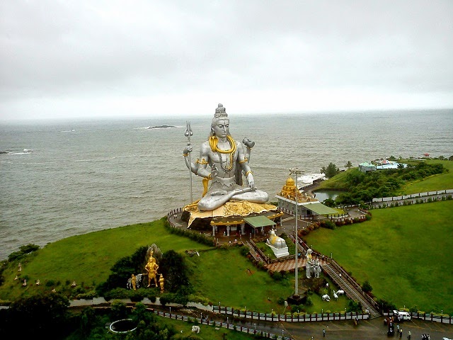 Places to Visit in Murudeshwar Shiva statue - Murudeshwar, Karnataka