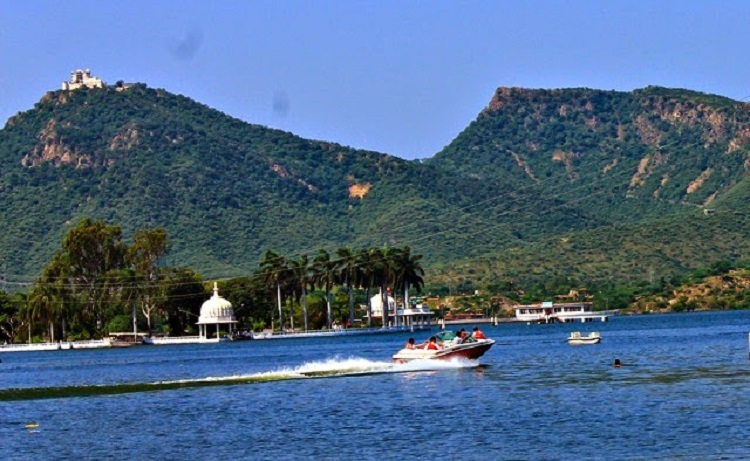 Lake Fatehsagar Udaipur