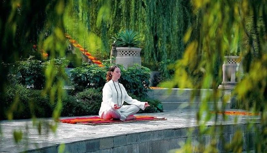 23 Best Yoga Retreats in India for Health & Rejuvenation