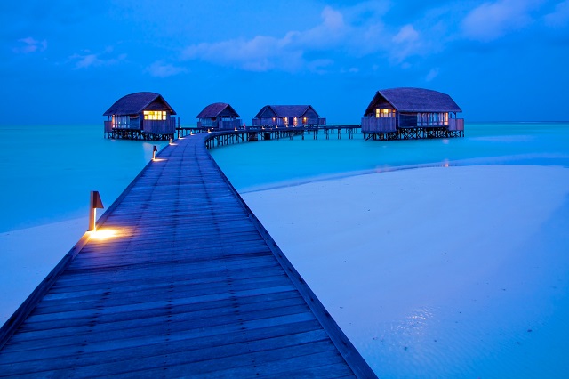 The whimsical beauty of Maldives invites tourist from all over the world. 