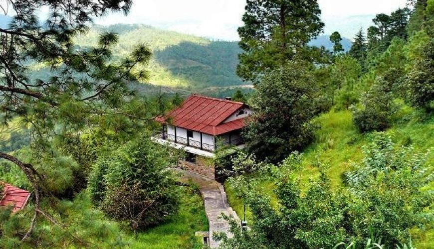 10 Most Luxurious & Boutique Hotels in Himalayas