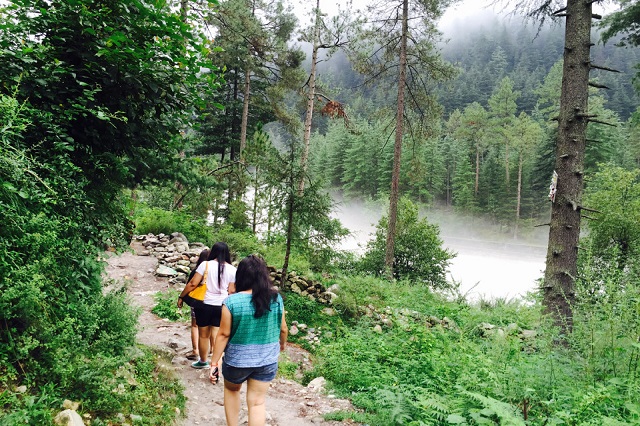 Kasol - Destinations in India for Women Solo Travelers