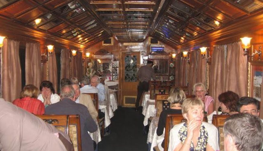 Palace on Wheels Vintage Dining: Experience Maharajas Life