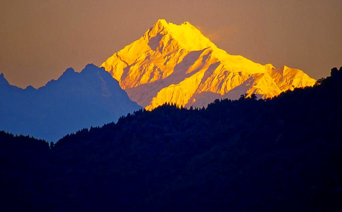 Kunchendzonga in the Morning from Sikkim