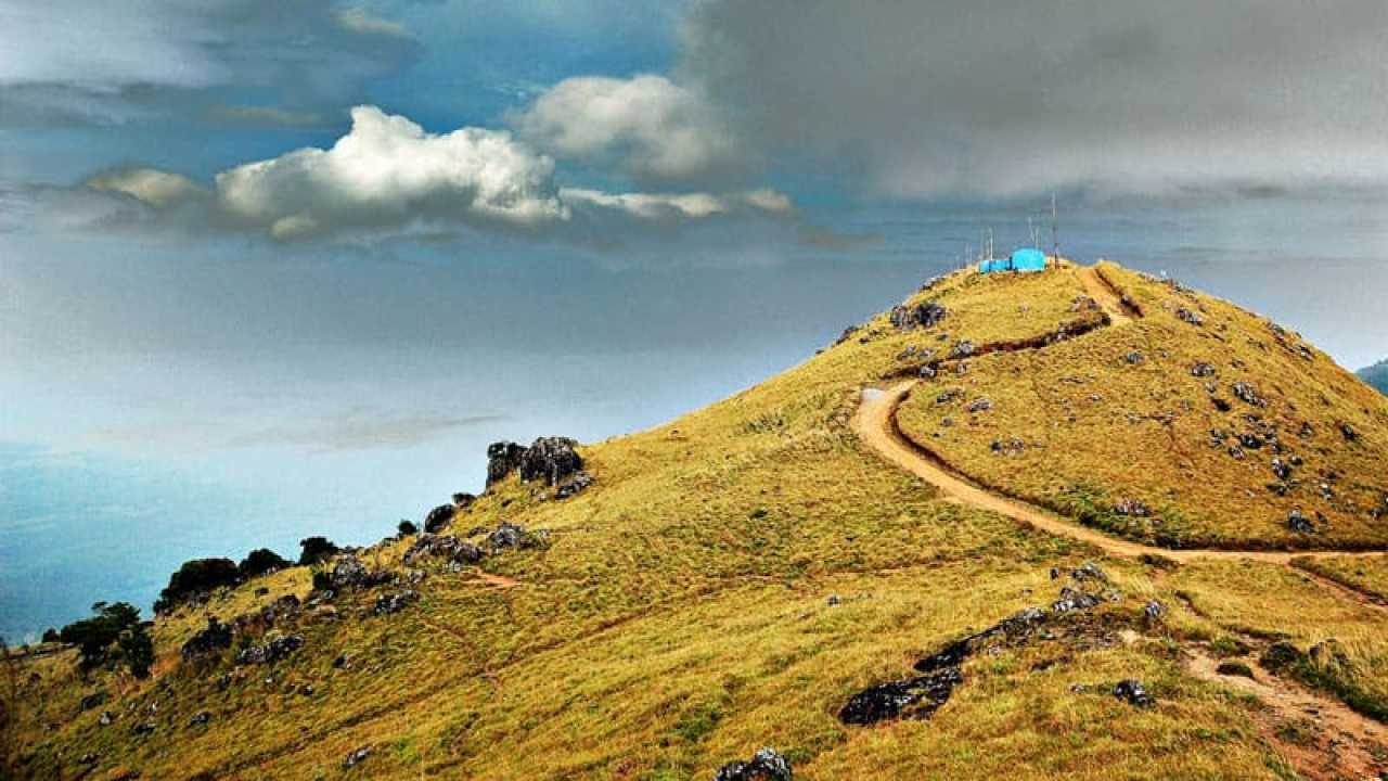 Ponmudi: Trekking and Abundant Wildlife