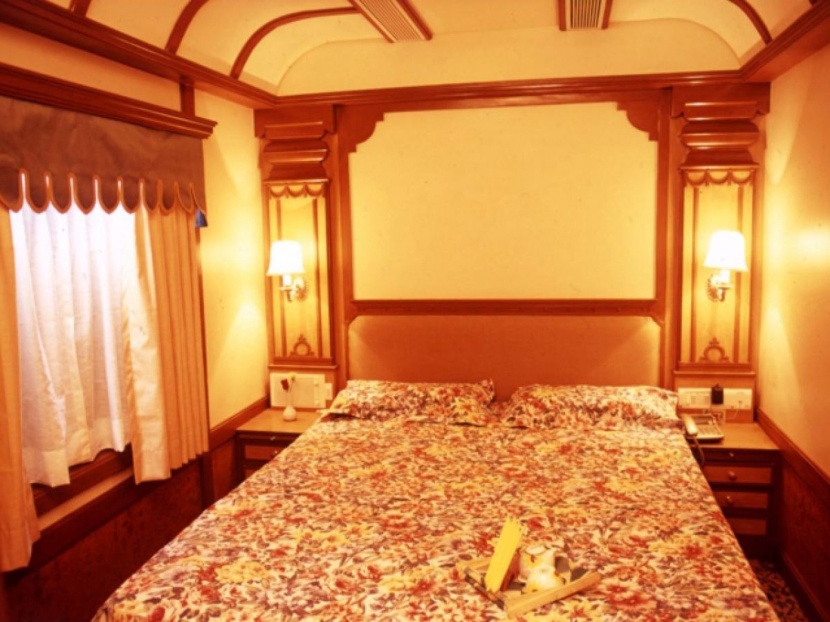 Deluxe Cabin Double Bed