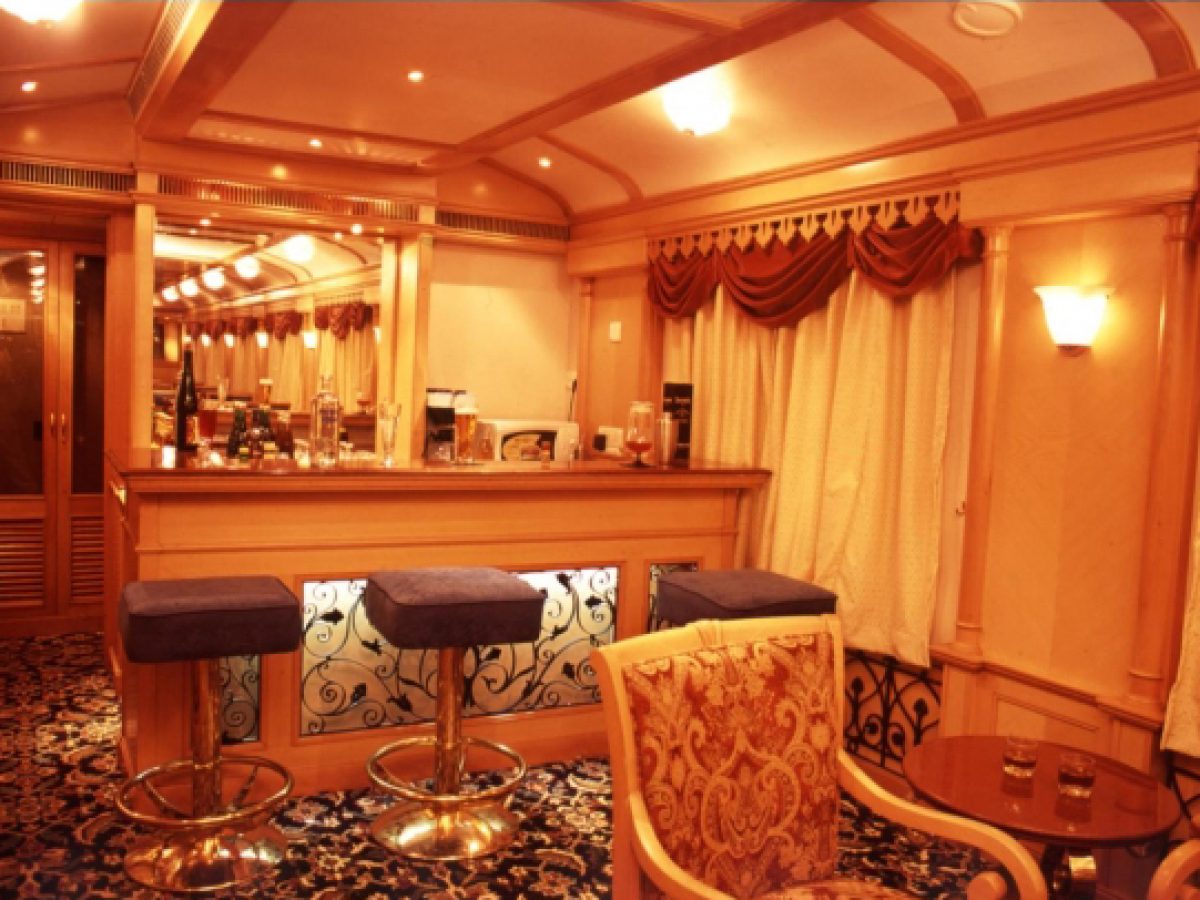 Mumbai Hi Bar Deccan Odyssey