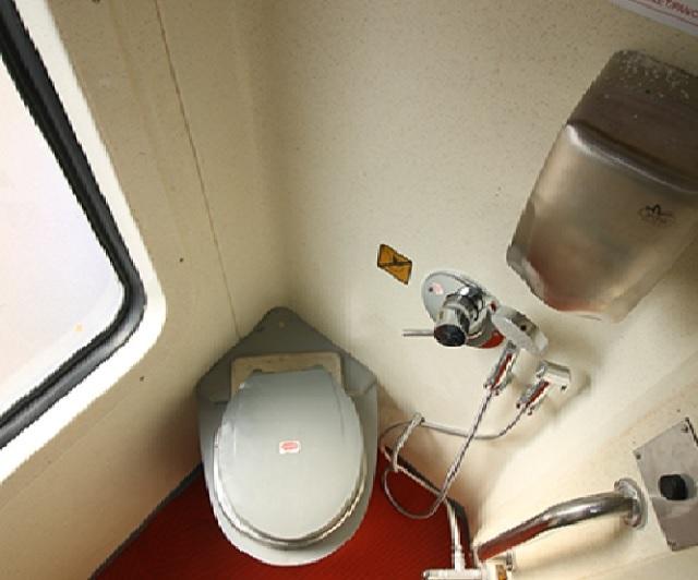 Rajasthan Tourist Train Baths & Toilets