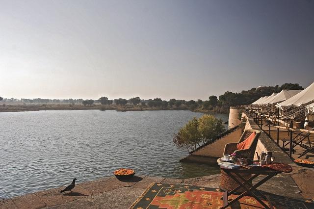 Chhatra Sgar Nimaj is considered one of the finest places for glamping in India