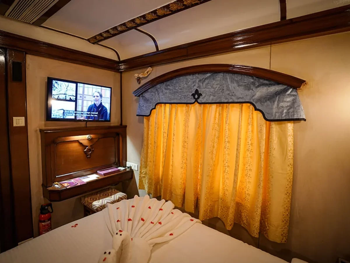 Twin Bed Cabin