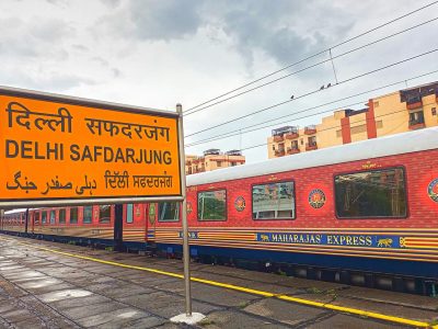 Delhi Safdarjung Railway Station