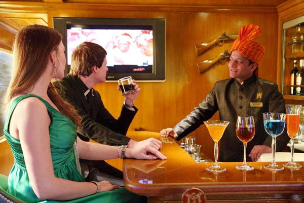 What are the budget and cost ranges for the Maharajas' Express vs. the Orient Express