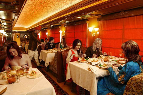 What off-train excursions are most romantic for honeymooners