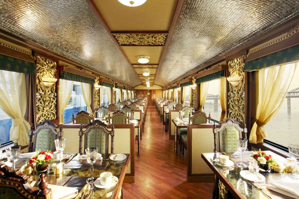 Who should choose the Maharajas' Express and who should choose the Orient Express?